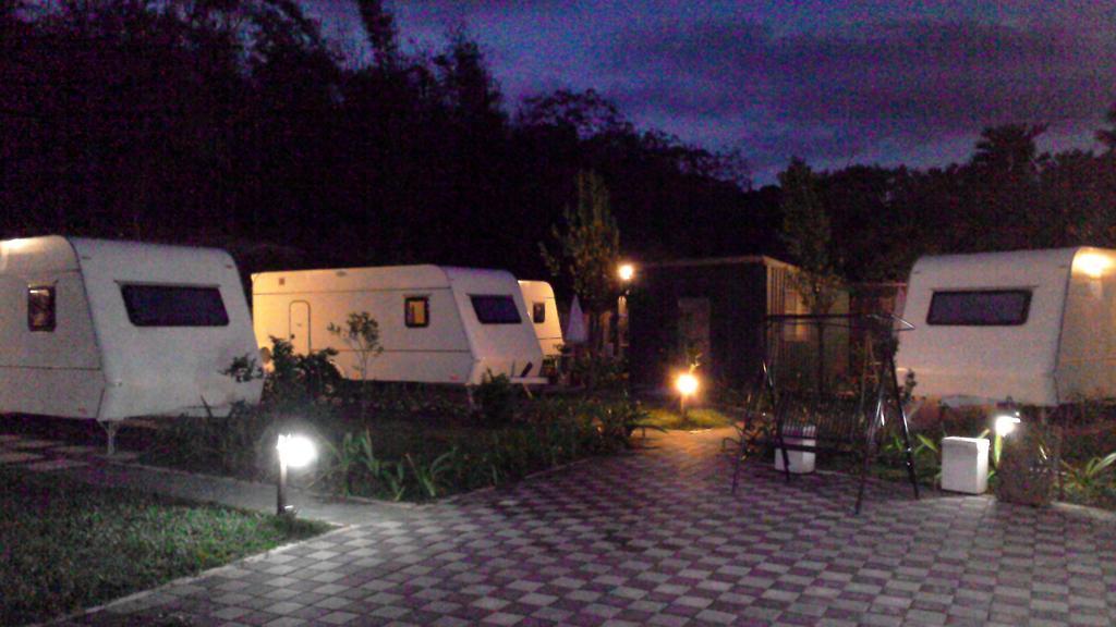 Kenting Houbihu Camping Car B&B Longshui Eksteriør billede